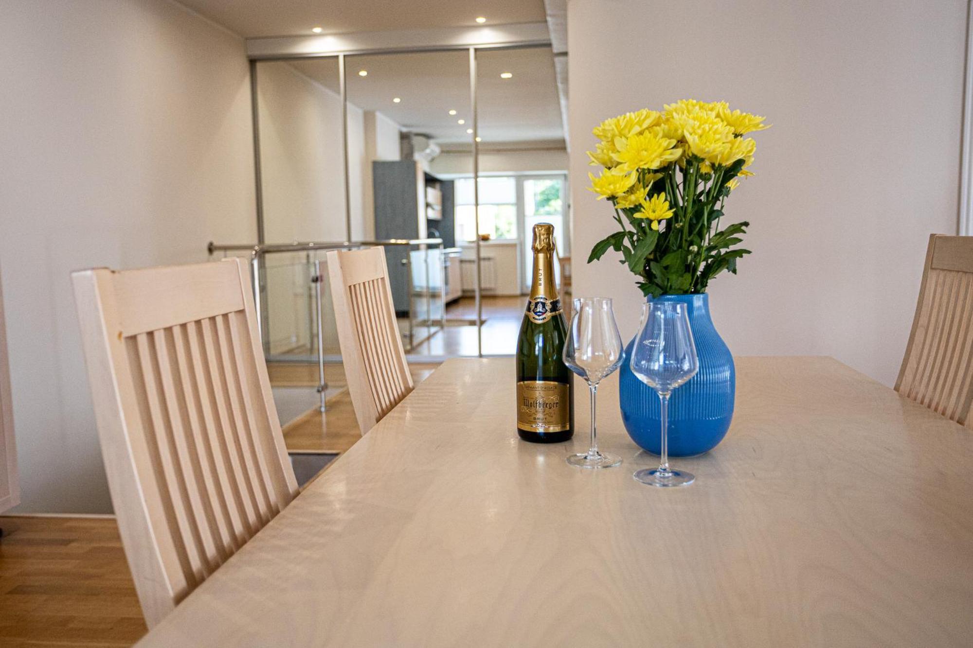 Romi Apartment Parnu Ngoại thất bức ảnh